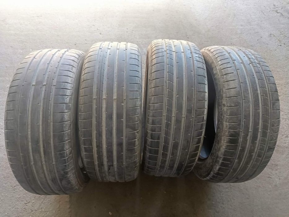 215/55/17 4броя Dunlop SportMaxx.Гумите са в много добро състояние