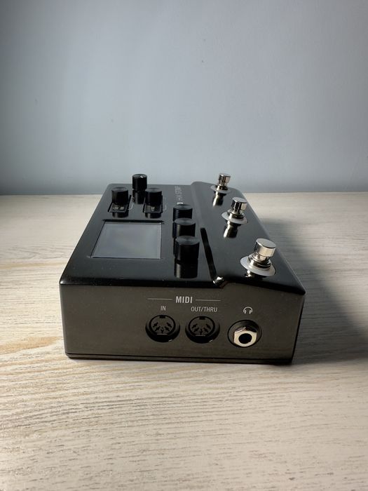 Line 6 HX Stomp + оригинальный FS-2 (полный комплект)