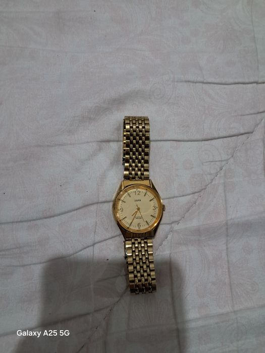 Часы россия заря