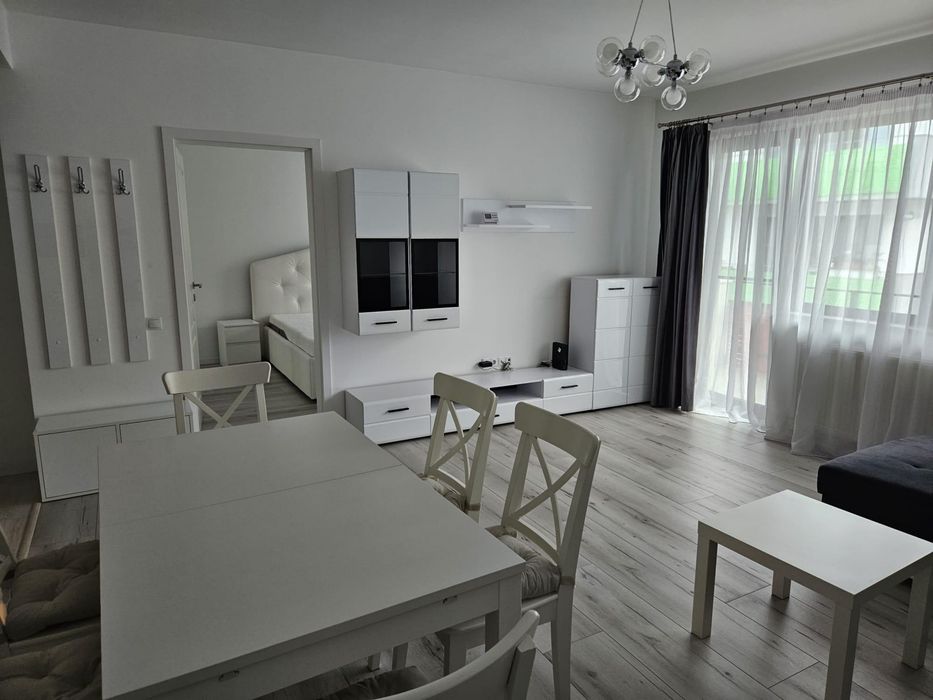 Vand apartament cu 2 camere Floresti Sub Cetate