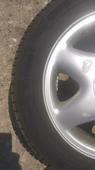 Cauciucuri și jenți 15"