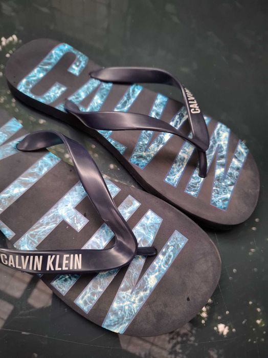 Slapi Calvin Klein marimea 44