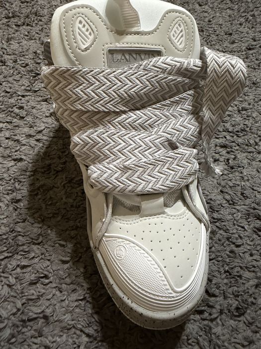 Продам кроссовки Lanvin