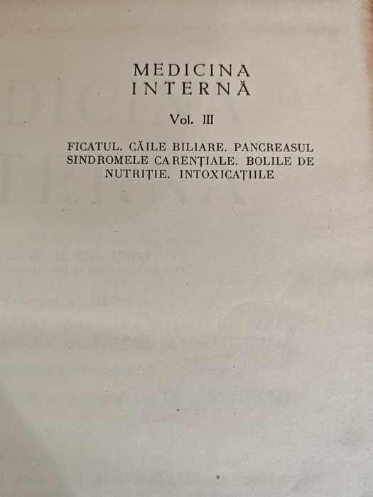 Vând cărți de medicina/cărți vechi