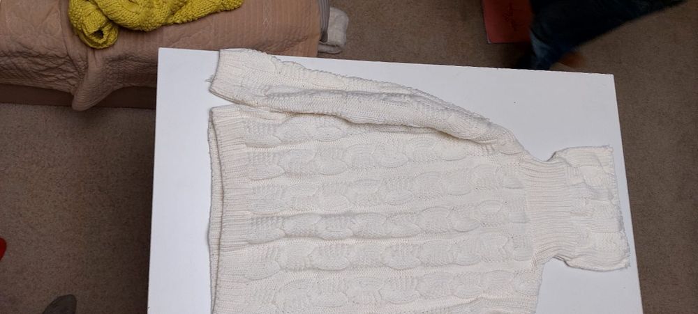 Пакет ващей с кофтами