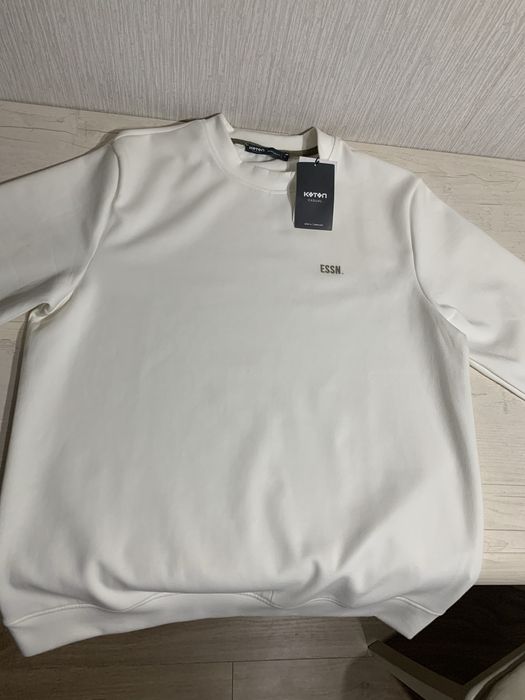 Белый свитшот essn, Koton