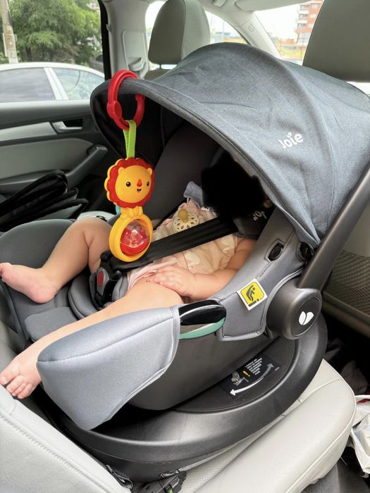 Set carucior Joie 3 in 1 + baza Joie isofix 360 grade