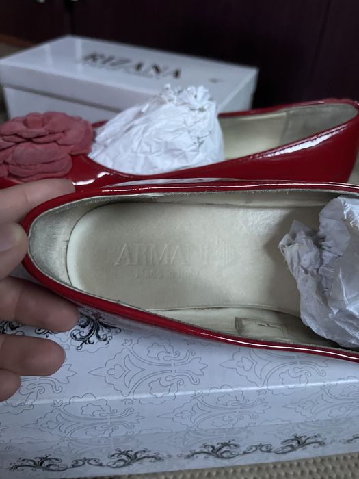 продам обувь для девочек