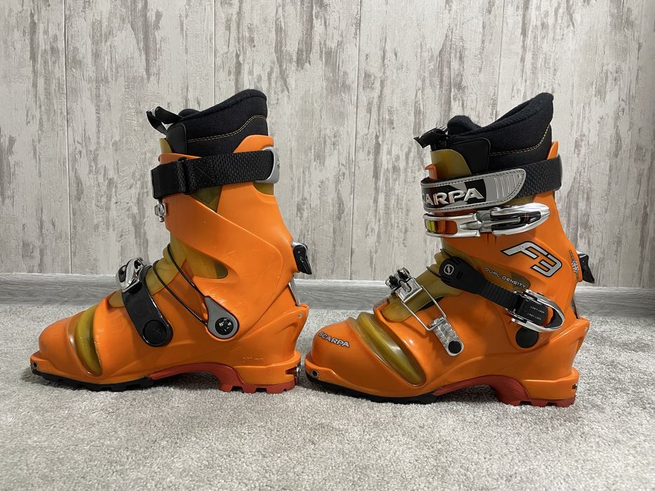 Горнолыжные ботинки Scarpa F3