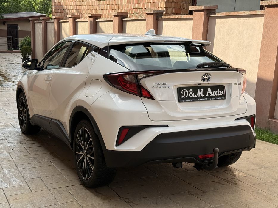 Toyota Chr 1.8 Hibrid 122 cp An 2021  in GARANTIE 76.000Km Led Navi Distronic  RAR + Roti iarna