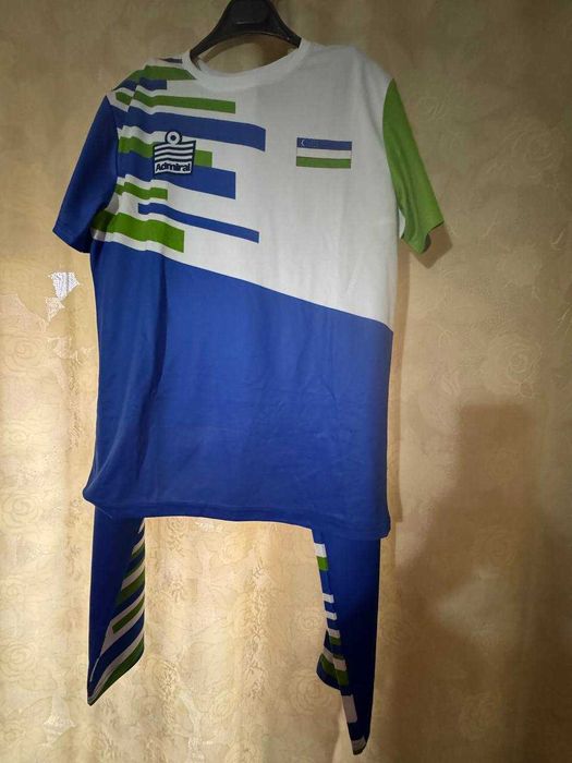 Спортивные костюмы мужские Продаю