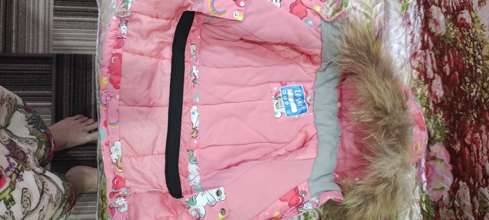 Продам куртку очень теплая