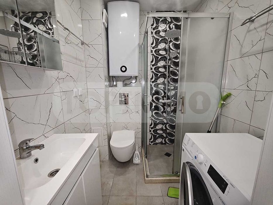 Дава се под наем Едностаен апартамент в Варна, Център - 80 кв.м за 800 € - Снимка #8