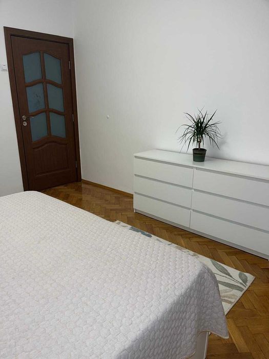Apartament 2 camere DE INCHIRIAT