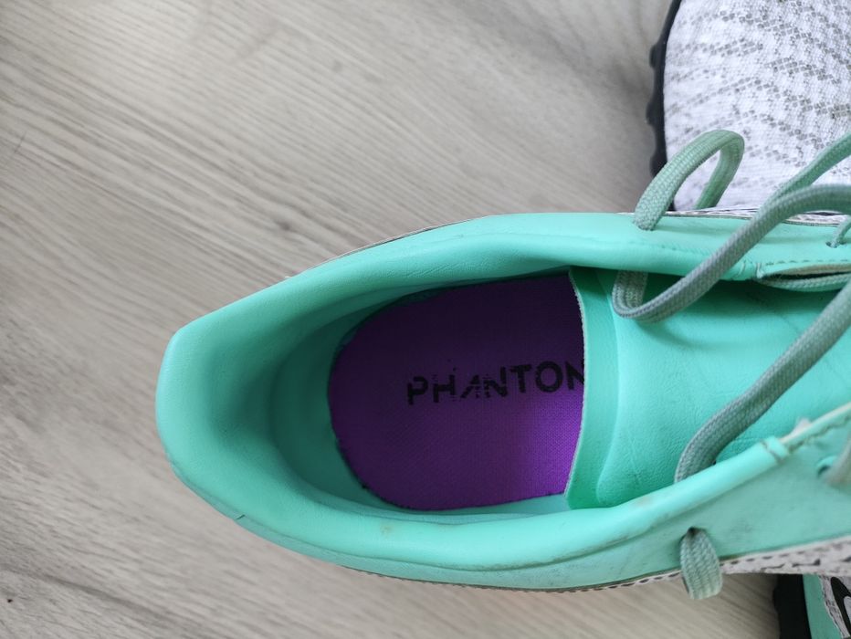 Nike Phantom ghete fotbal