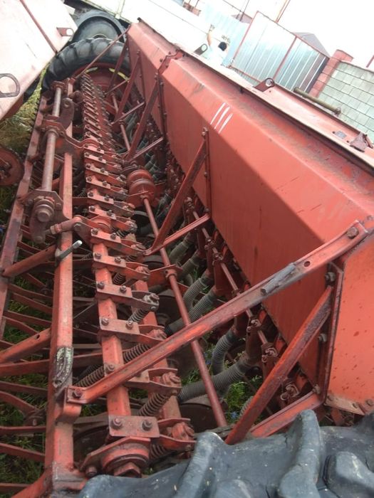 Сеялка зерновая.