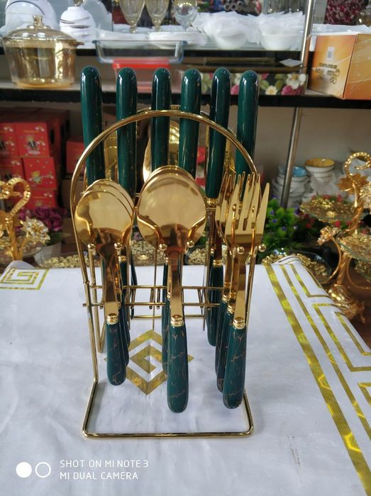 6 kishilik Qoshiq nabor