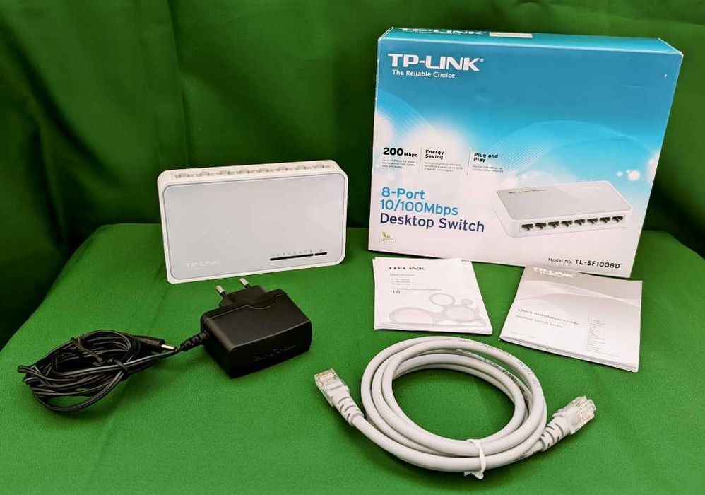Продавам Switch TP-Link 8-Port 10/100Mbps - TL-SF1008D