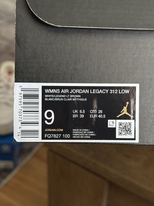 Jordan Legacy 312 low (40.5)