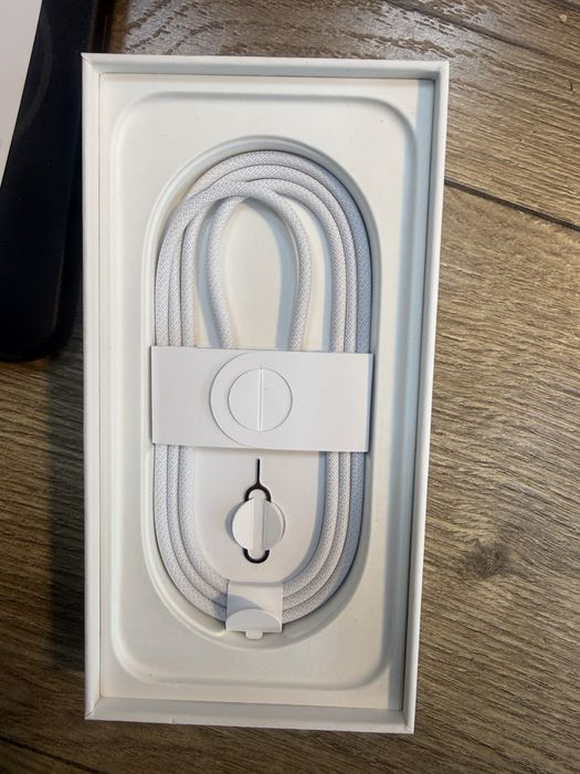 Iphone 16 white 128gb 100% батерия!Гаранция