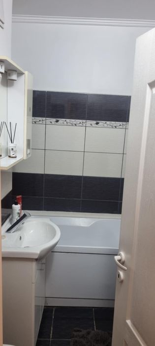 Garsoniera zona bariera de inchiriat