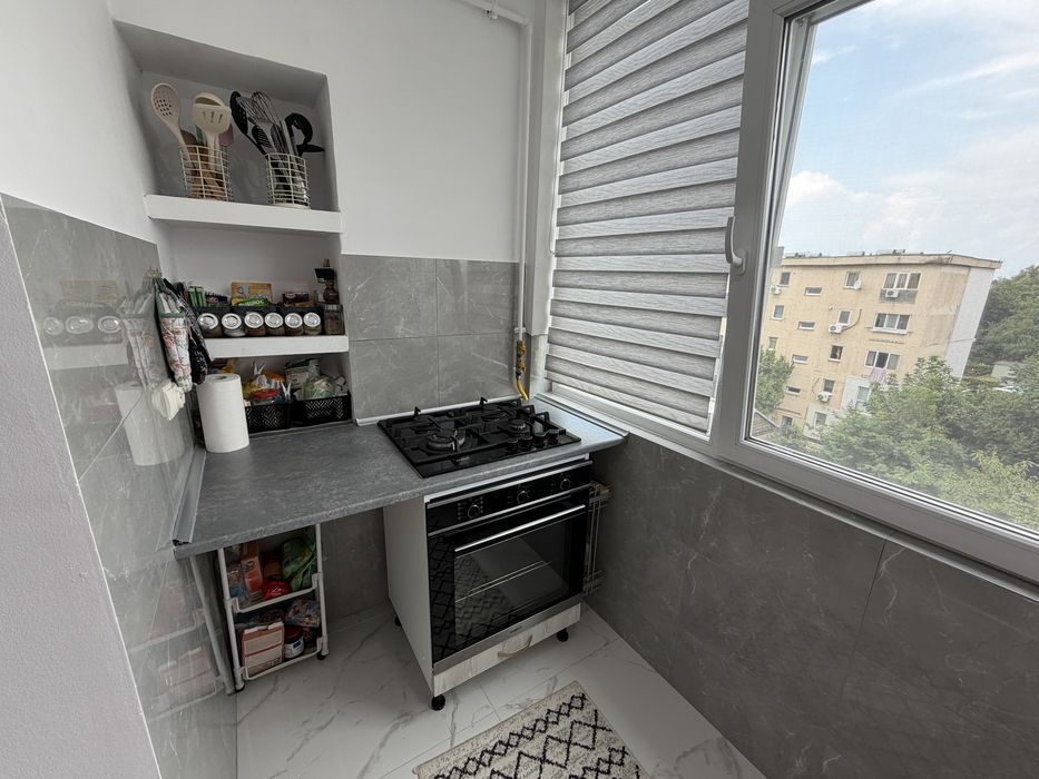 Apartament 2 camere decomandat | 52 mp utili | Mihai Bravu | An 1984
