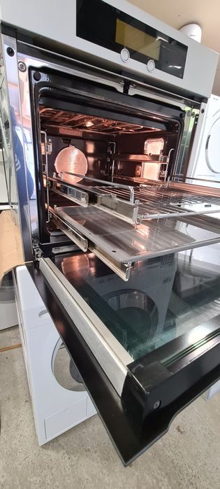 Фурна за вграждане Miele H4641BP KAT с ПИРОЛИЗА