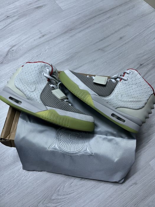 Nike Air Yeezy 2 Pure Platinim