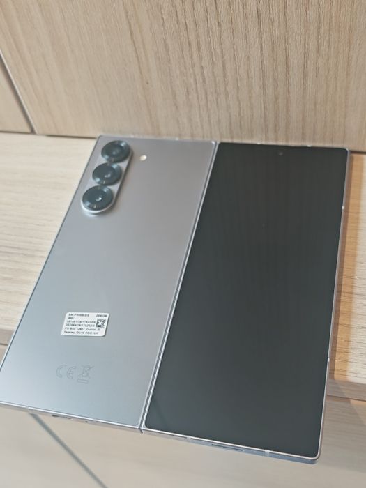 Samsung Galaxy Z Fold 6 Silver