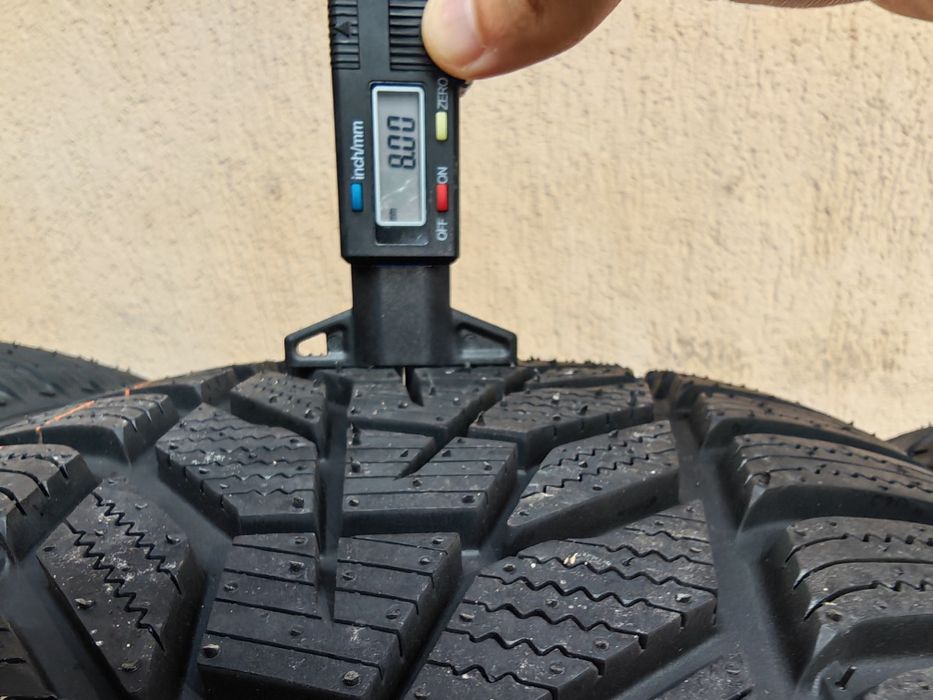 2 Anvelope IARNA Hankook Winter I'cept Evo3 W330 NOI 255 40 R19 8.00mm