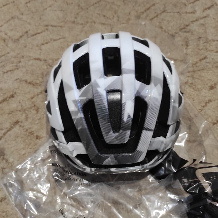 Нова Вело каска Force Hawk S-M