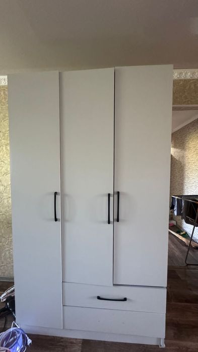 Шкаф  хорошо состоянии