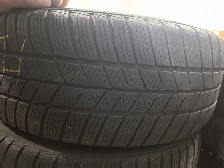 Set 4 anvelope iarna 225 45 18 Barum polaris 5 dot 2021