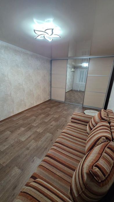 Продам 1 комн В Центре.