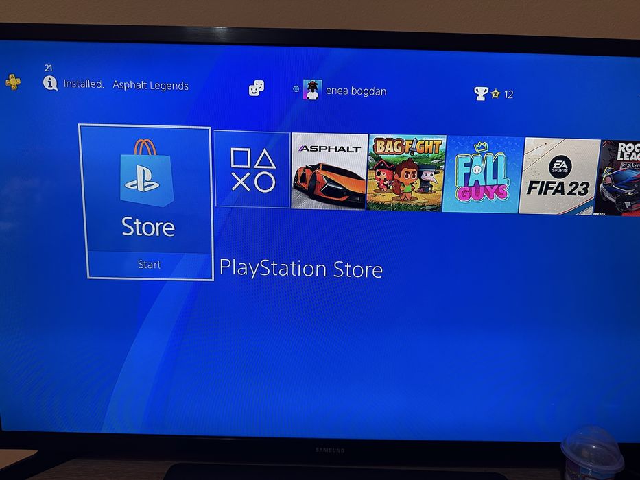 Vand ps4 Pro 1TB.