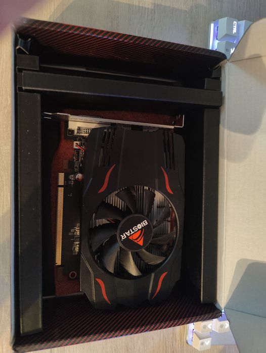 видеокарта Radeon rx550 4 гб