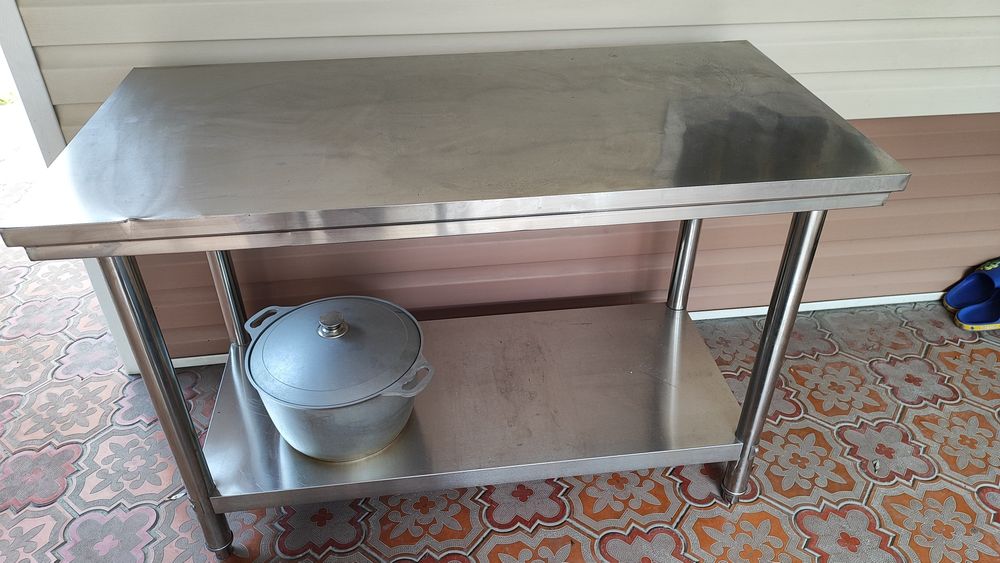 Газплита, рисоварка, падносы, казан