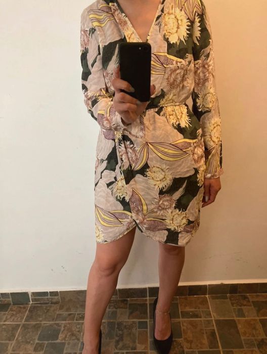 Vand rochie Koton in stare excelenta