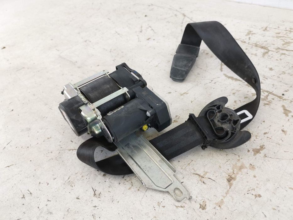 Предпазен колан Ауди А4 Б9 / Audi A4 B9 [ - ] Оригинален