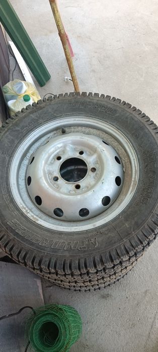 Шины с дисками Nortec 205/70R16 на Ниву