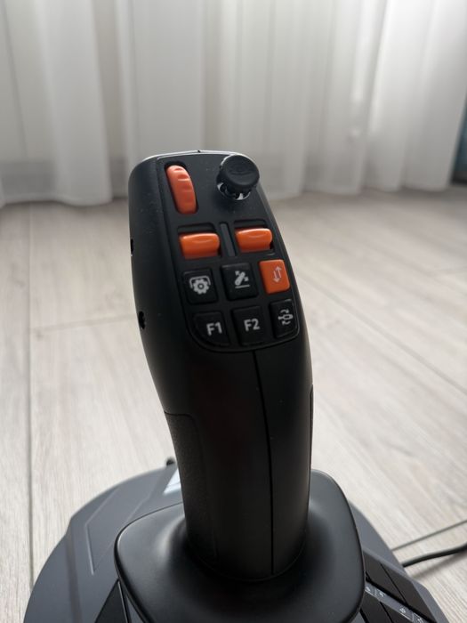 Joystick Thrustmaster