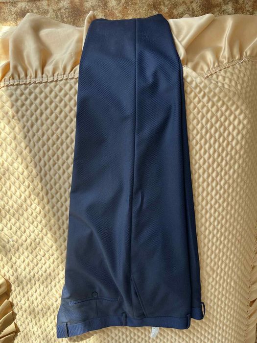 Мъжки костюм син