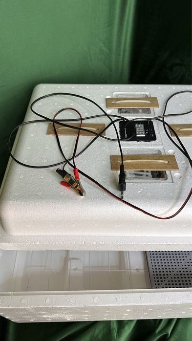 Инкубатор Несушка 77 яиц в Алматы