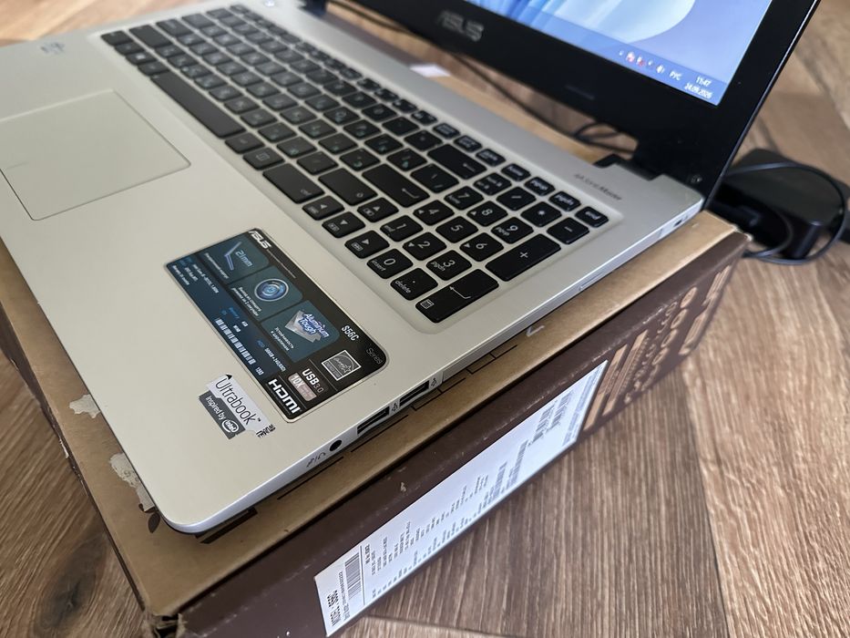 Ноутбук Asus CORE i3 + 8ГБ ОЗУ