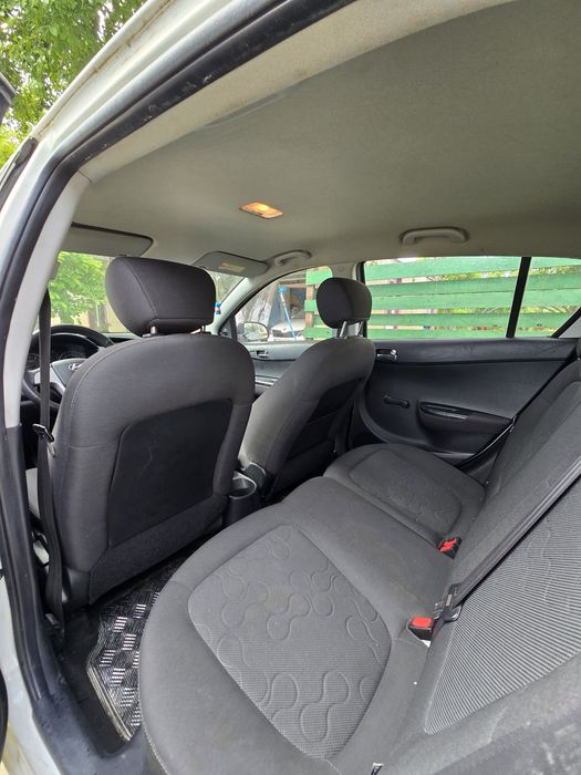 Hyundai  i20 2012