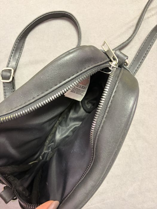 Черна кожена чанта