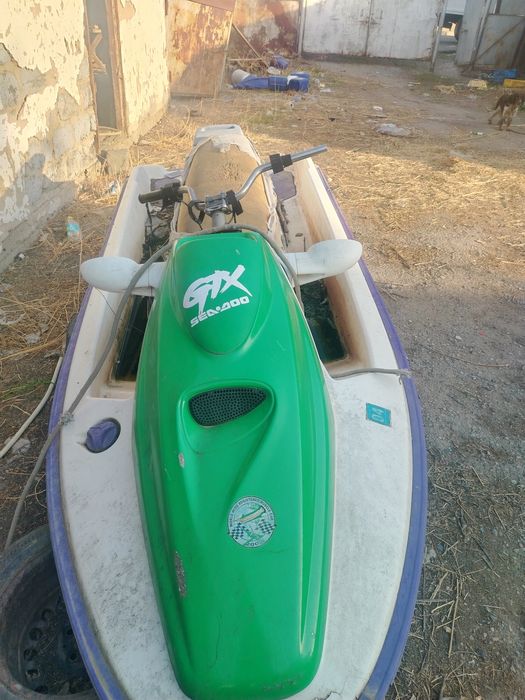 водный транспорт катер