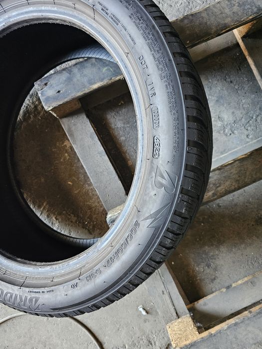 2 anvelope iarna 205 50 17 Bridgestone 2022.