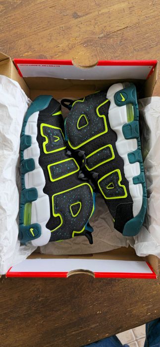 NIke air more uptempo нови