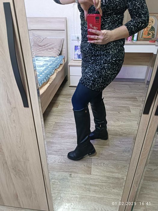 Продам зимнюю обувь и пальто.